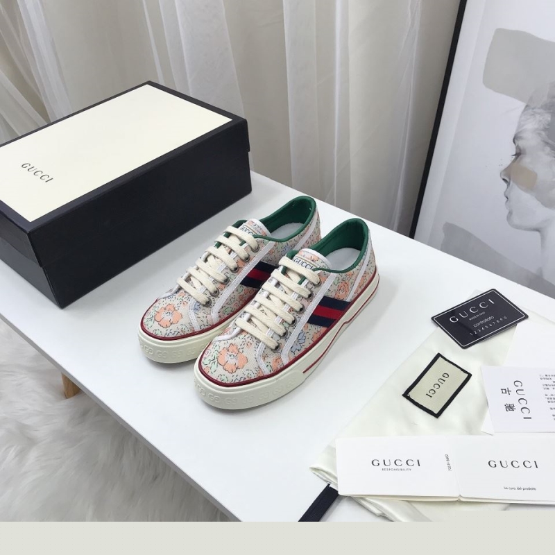 G*u*i casual shoes